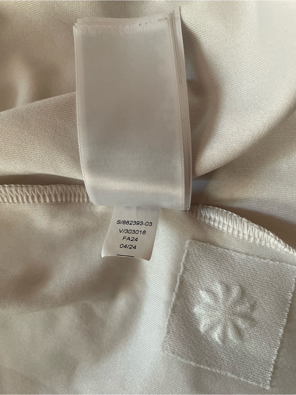 Athleta Seasoft Magnolia White Quarter-Zip Funnel Neck Sweatshirt Size Large - Picture 7 of 8